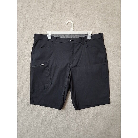 Eddie Bauer Rainier Shorts Mens 42 Black Storm Repel Two Way Stretch UPF 50